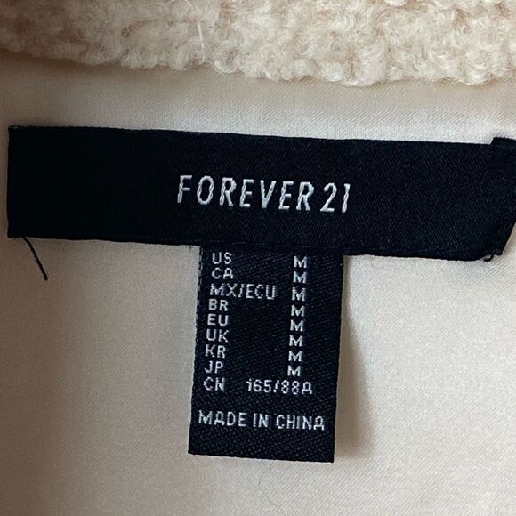 Forever 21 Wm’s Sz Med Faux Shearling Button Up Bomber Jacket - Picture 7 of 7